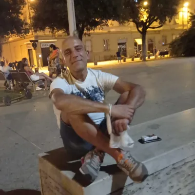 Cerco amicizia..tranquille serate..tranquilli fine settimana..